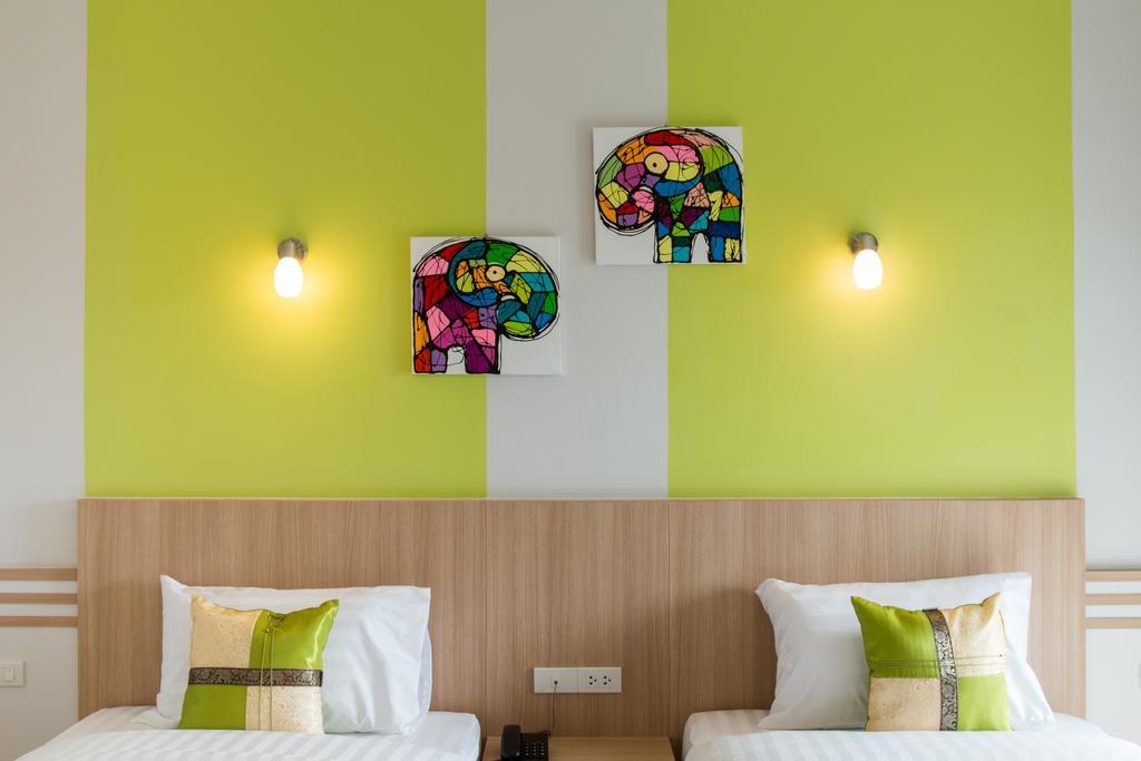 Phant At Thalang Service Apartment Exteriör bild