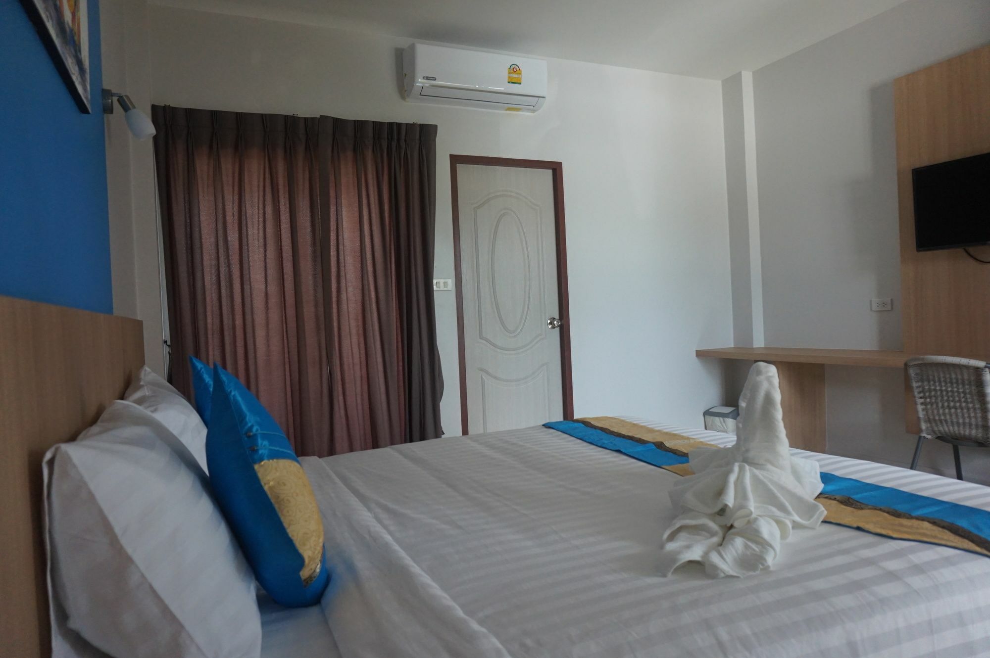 Phant At Thalang Service Apartment Exteriör bild